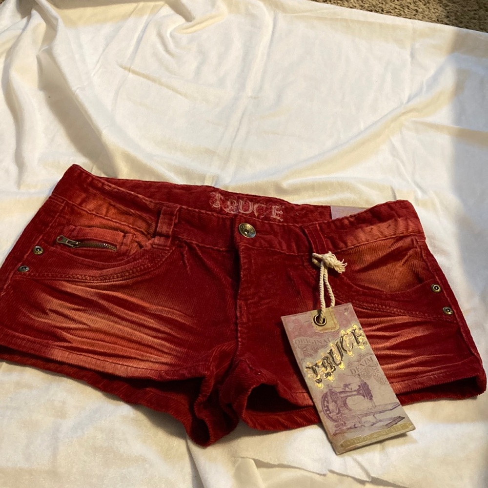 Truce NWT corduroy shorts size 7
